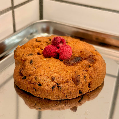 Raspberry Pistachio Cookie